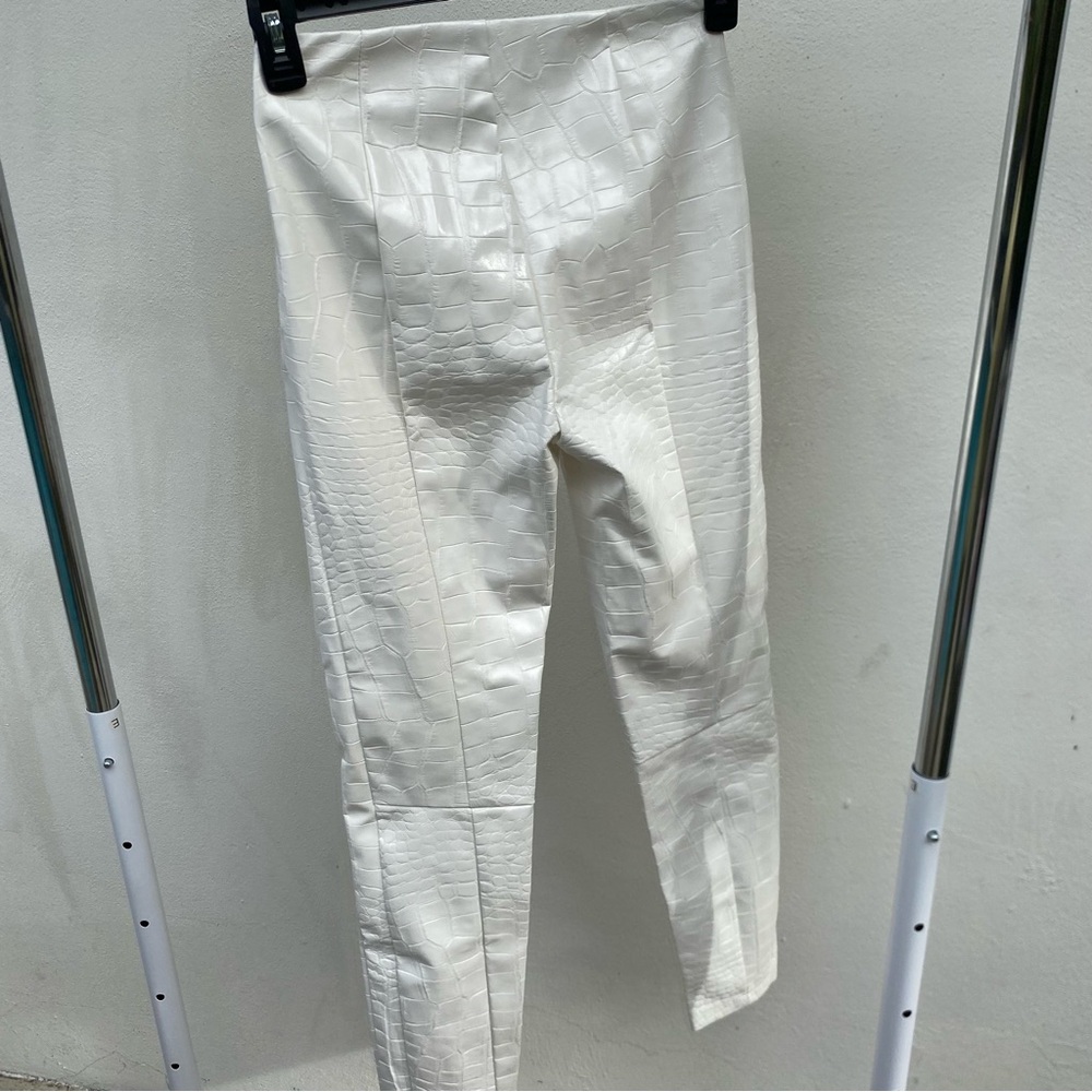NEW Pinko White Croc Embossed Faux Leather Moto Legging Pants Size 40 - Picture 7 of 8